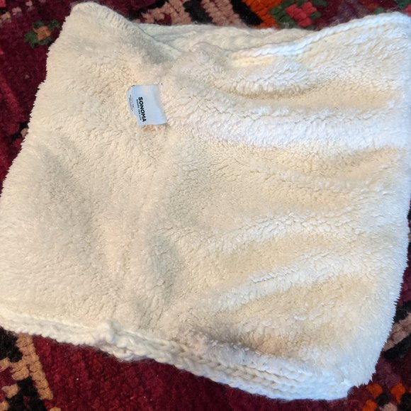 White Infinity Scarf - Picture 3 of 3